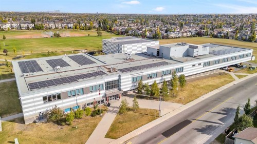 320 Evermeadow Road Sw, Calgary, AB - Outdoor