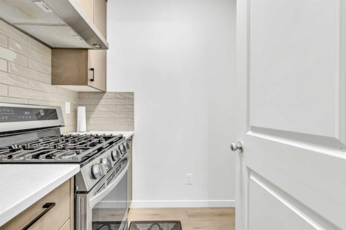 312 Edith Place Nw, Calgary, AB - Indoor Photo Showing Kitchen
