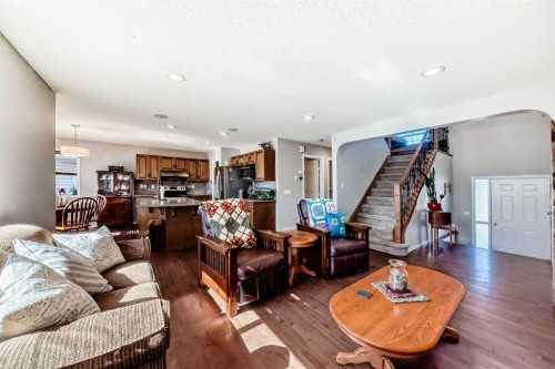 377 Cimarron Boulevard, Okotoks, AB - Indoor Photo Showing Living Room