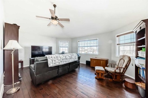 377 Cimarron Boulevard, Okotoks, AB - Indoor Photo Showing Other Room