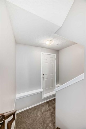 377 Cimarron Boulevard, Okotoks, AB - Indoor Photo Showing Other Room