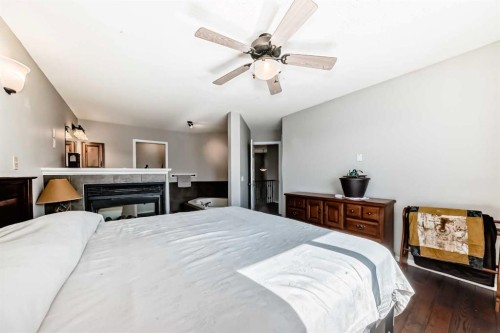 377 Cimarron Boulevard, Okotoks, AB - Indoor Photo Showing Bedroom