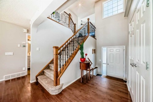 377 Cimarron Boulevard, Okotoks, AB - Indoor Photo Showing Other Room