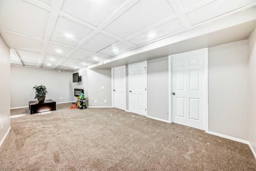 377 Cimarron Boulevard, Okotoks, AB - Indoor