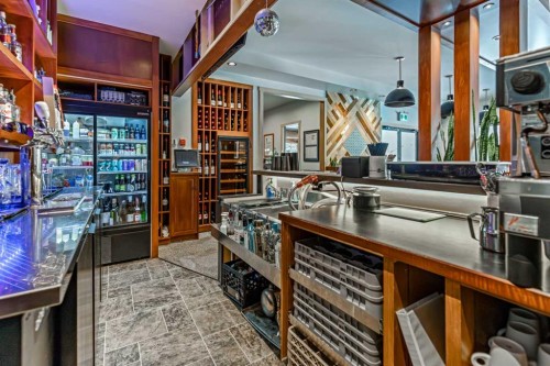 75 White Avenue, Bragg Creek, AB 