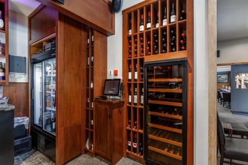 75 White Avenue, Bragg Creek, AB 