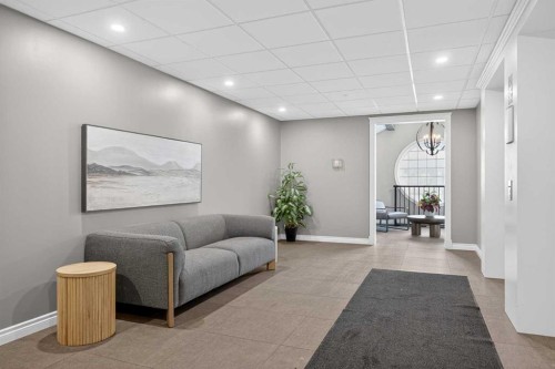 214-140 Mahogany Street Se, Calgary, AB - Indoor Photo Showing Other Room