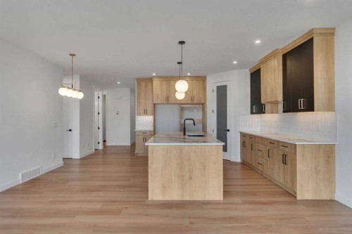 194 Muirfield Boulevard, Lyalta, AB - Indoor Photo Showing Kitchen