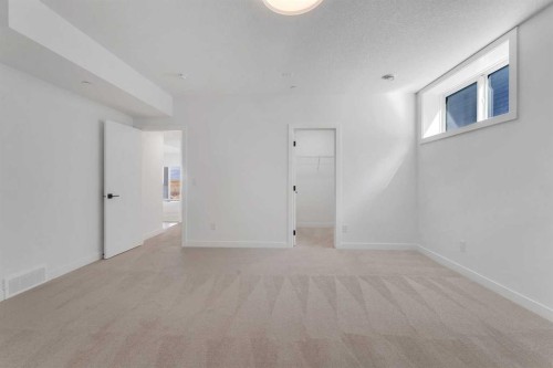 194 Muirfield Boulevard, Lyalta, AB - Indoor Photo Showing Other Room