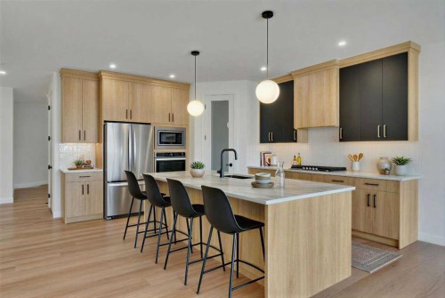 194 Muirfield Boulevard, Lyalta, AB - Indoor Photo Showing Kitchen With Upgraded Kitchen