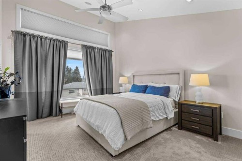 4128 7 Avenue Sw, Calgary, AB - Indoor Photo Showing Bedroom