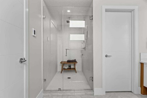 4128 7 Avenue Sw, Calgary, AB - Indoor Photo Showing Other Room