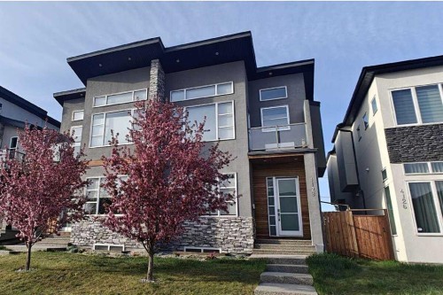 4128 7 Avenue Sw, Calgary, AB - Outdoor