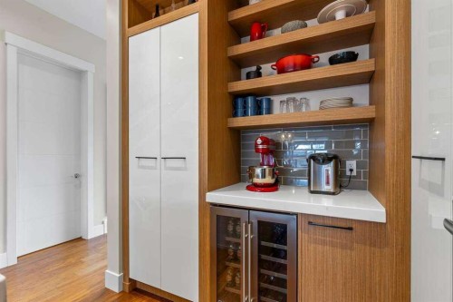 4128 7 Avenue Sw, Calgary, AB - Indoor Photo Showing Other Room