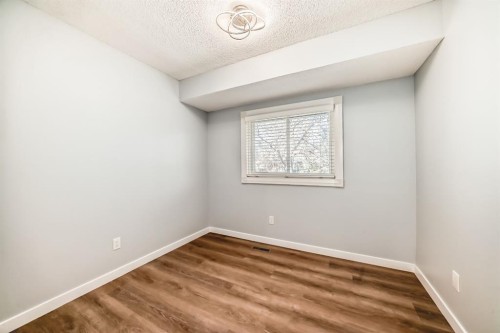 161-6915 Ranchview Drive Nw, Calgary, AB - Indoor Photo Showing Other Room