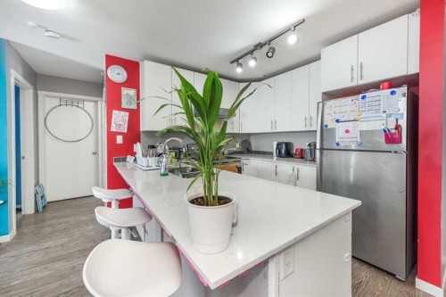 3413-181 Skyview Ranch Manor Ne, Calgary, AB - Indoor Photo Showing Kitchen