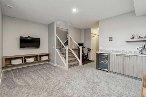 127 34 Street Nw, Calgary, AB - Indoor
