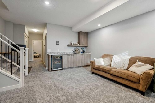 127 34 Street Nw, Calgary, AB - Indoor