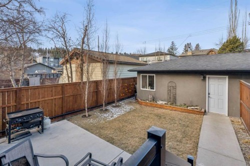 127 34 Street Nw, Calgary, AB - Outdoor