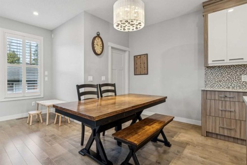 127 34 Street Nw, Calgary, AB - Indoor Photo Showing Dining Room