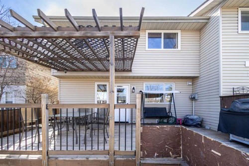 16 Midridge Gardens Se, Calgary, AB - Outdoor With Exterior