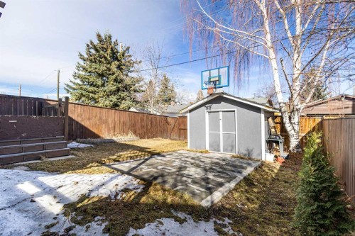 16 Midridge Gardens Se, Calgary, AB - Outdoor