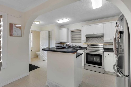 79 Martha'S Haven Place Ne, Calgary, AB - Indoor Photo Showing Kitchen