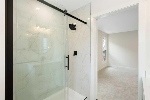 24 Hawkwood Crescent Nw, Calgary, AB - Indoor Photo Showing Bathroom