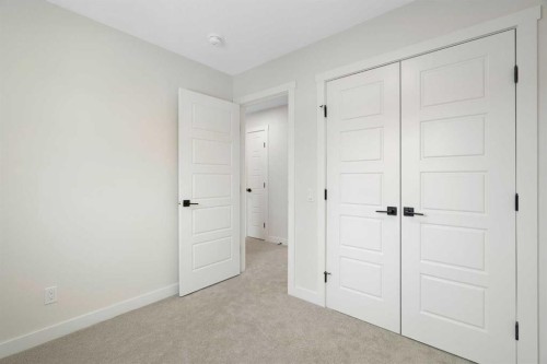 24 Hawkwood Crescent Nw, Calgary, AB - Indoor Photo Showing Other Room