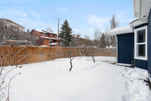 24 Hawkwood Crescent Nw, Calgary, AB - Outdoor