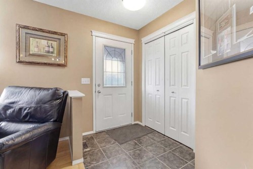 39 Copperfield Terrace Se, Calgary, AB - Indoor Photo Showing Other Room