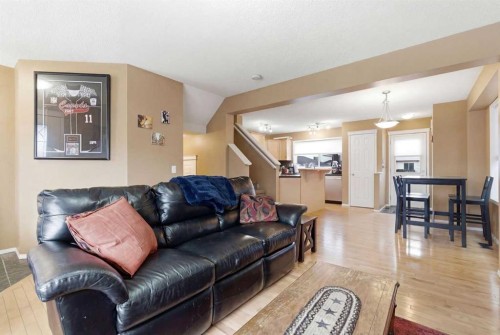 39 Copperfield Terrace Se, Calgary, AB - Indoor Photo Showing Living Room