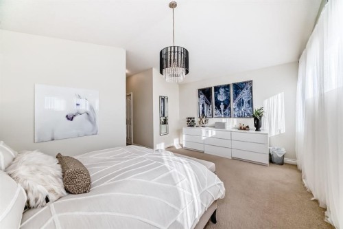 1436 41 Street Sw, Calgary, AB - Indoor Photo Showing Bedroom
