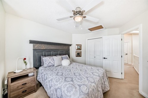 1436 41 Street Sw, Calgary, AB - Indoor Photo Showing Bedroom