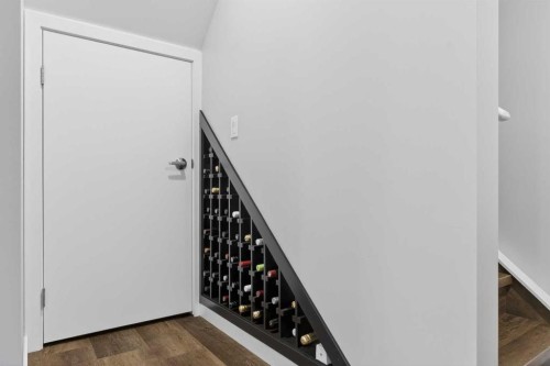 220 Evansborough Way Nw, Calgary, AB - Indoor Photo Showing Other Room