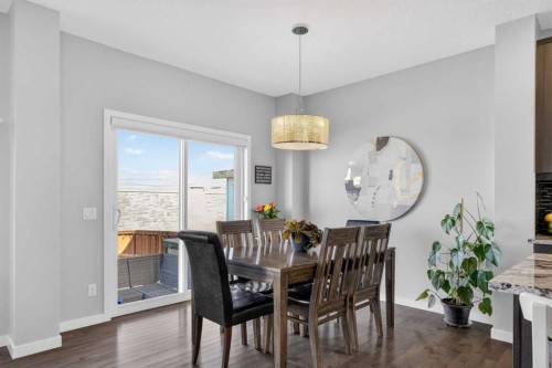 220 Evansborough Way Nw, Calgary, AB - Indoor Photo Showing Dining Room