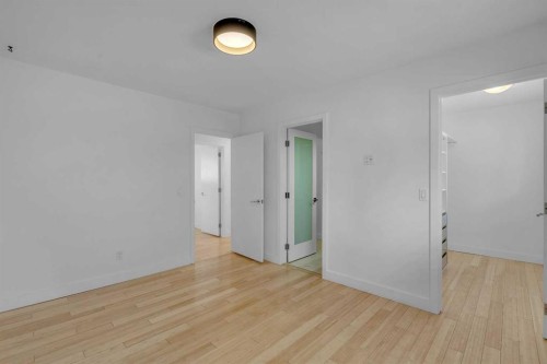 113 Langton Drive Sw, Calgary, AB - Indoor Photo Showing Other Room