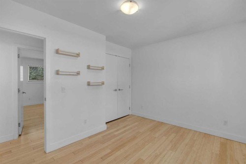 113 Langton Drive Sw, Calgary, AB - Indoor Photo Showing Other Room
