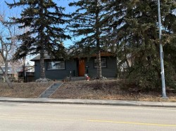 3232 Morley Trail NW Calgary, AB T2M 4H2