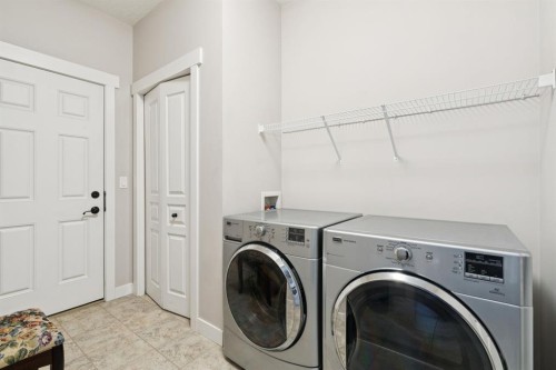 248 Copperpond Circle Se, Calgary, AB - Indoor Photo Showing Laundry Room
