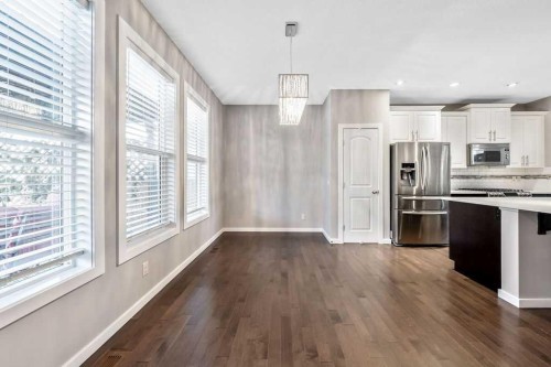 37 Marquis Common Se, Calgary, AB - Indoor Photo Showing Kitchen With Upgraded Kitchen