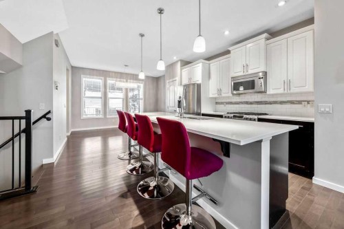 37 Marquis Common Se, Calgary, AB - Indoor Photo Showing Kitchen With Upgraded Kitchen