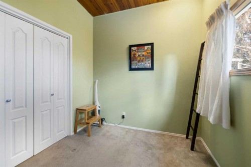 3511 Lakeside Crescent Sw, Calgary, AB - Indoor Photo Showing Other Room