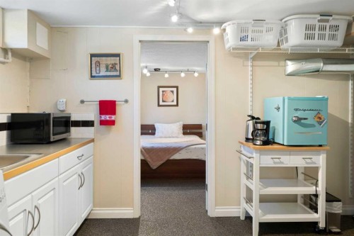 3511 Lakeside Crescent Sw, Calgary, AB - Indoor