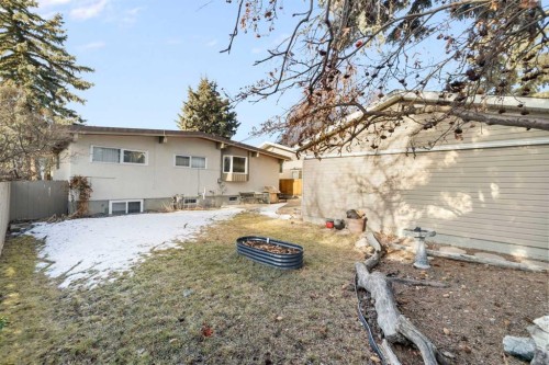 3511 Lakeside Crescent Sw, Calgary, AB - Outdoor