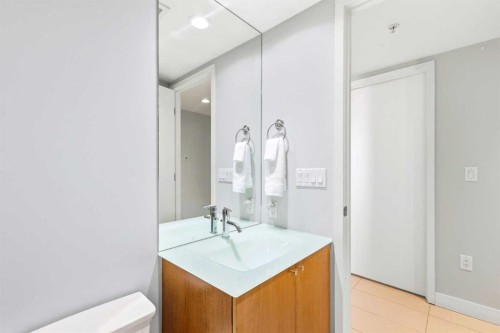 1902-1118 12 Avenue Sw, Calgary, AB - Indoor Photo Showing Bathroom