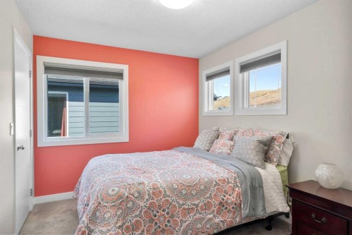 82 Cranbrook Crescent Se, Calgary, AB - Indoor Photo Showing Bedroom