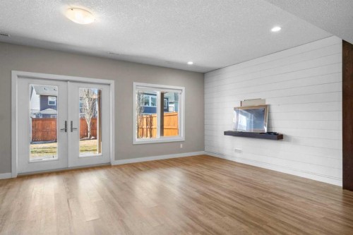 82 Cranbrook Crescent Se, Calgary, AB - Indoor