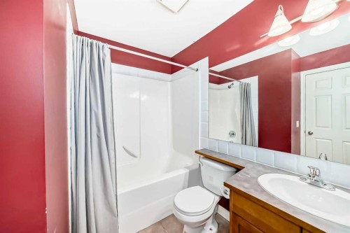 503-417 3 Avenue Ne, Calgary, AB - Indoor Photo Showing Bathroom
