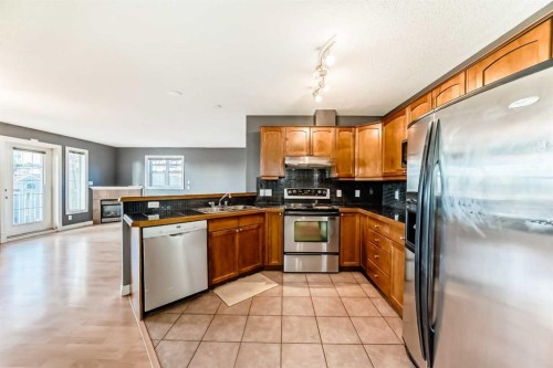 503-417 3 Avenue Ne, Calgary, AB - Indoor Photo Showing Kitchen With Double Sink